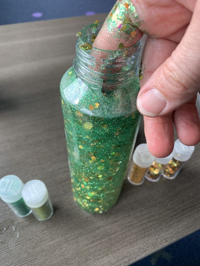 how to make a green glitter calm down jar for kids