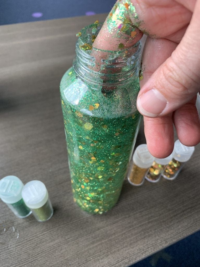 How To Make A Glitter Jar To Help Kids To Stay…