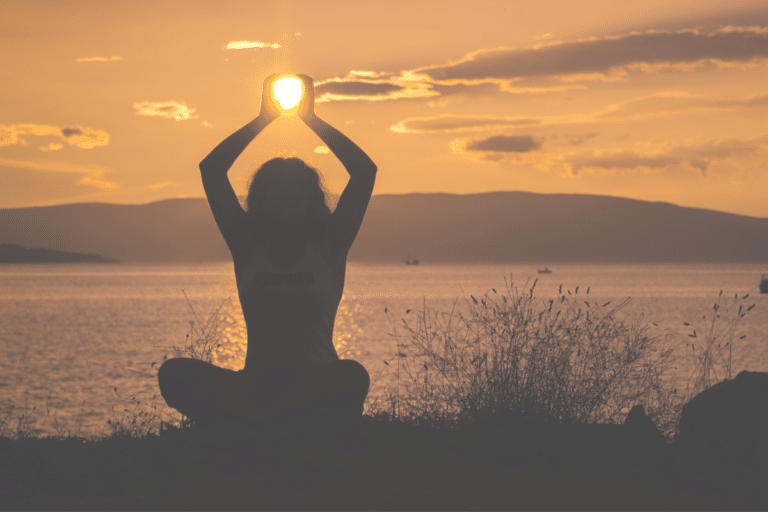 Morning Yoga for Beginners: The Best Poses for a Routine