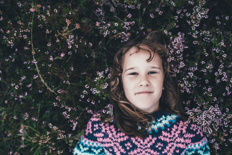 How Can Kids Connect With Nature Through Outdoor Yoga?